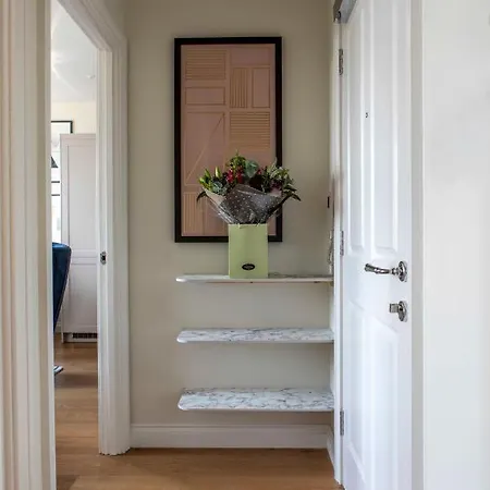 Hope Place View: Modern City Centre Apartment Bath Exterior photo