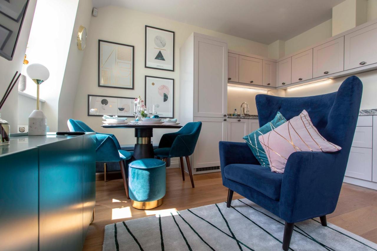 Beautiful, Modern In Hope Place Bath, 1 Bedroom Luxury Centre With Beautiful Views, A Stones Throw From The Royal Crescent In * Бат